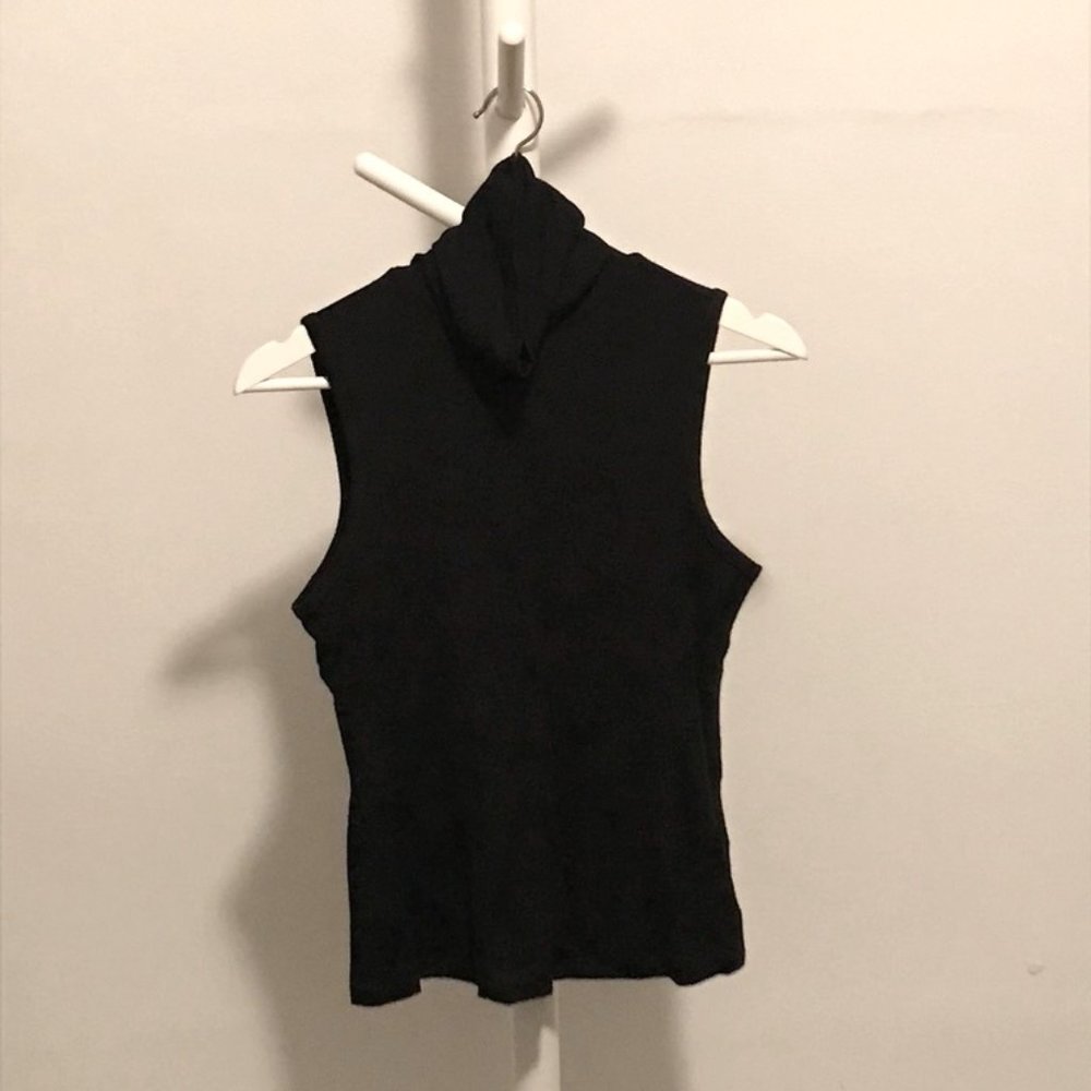 Theory Sleeveless Turtleneck